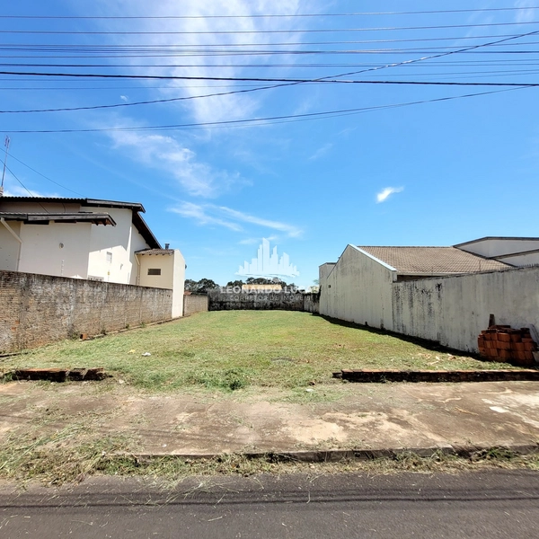 TERRENO DE 416 M² DISPONÍVEL PARA VENDA NO PORTAL DO LAGO.: 1ª foto da galeria de imagens do imóvel