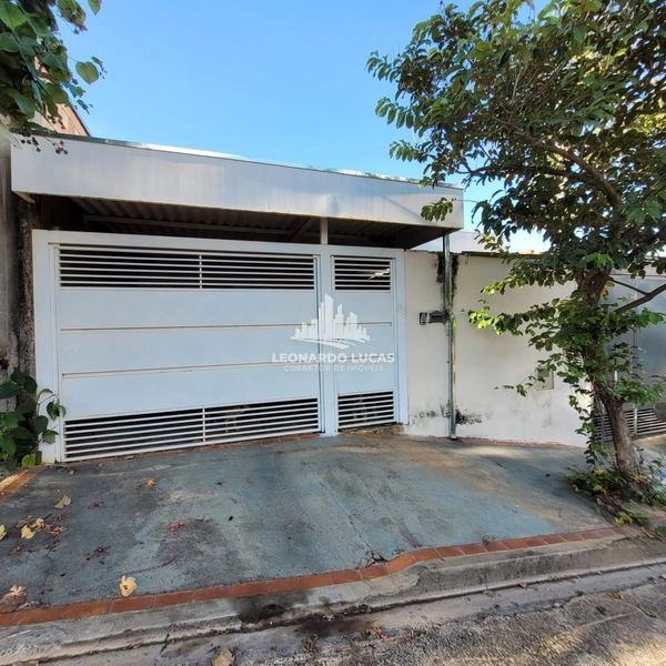 CASA COM 02 DORMITÓRIOS À VENDA NO JARDIM MORUMBI.: 1ª foto da galeria de imagens do imóvel