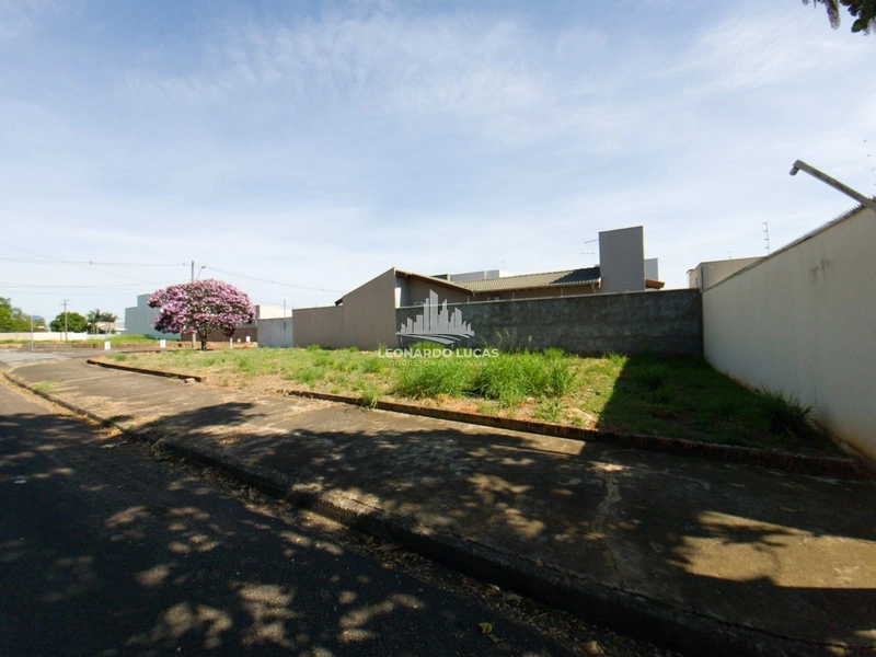 TERRENO DE 360 M² À PARA VENDA NO BAIRRO RESIDENCIAL DO BOSQUE: 2ª foto da galeria de imagens do imóvel
