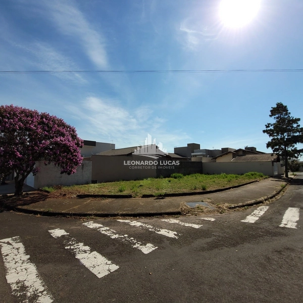 TERRENO DE 360 M² À PARA VENDA NO BAIRRO RESIDENCIAL DO BOSQUE: 1ª foto da galeria de imagens do imóvel