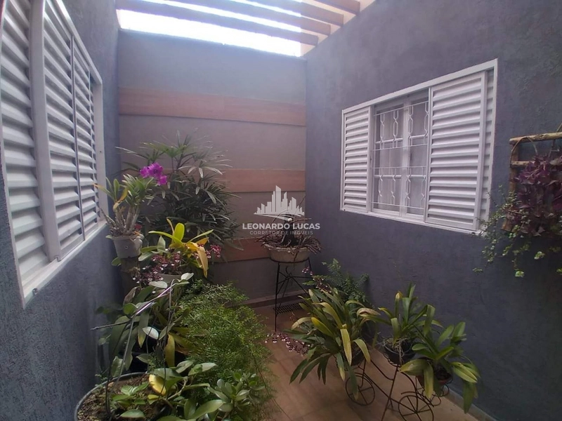 CASA À VENDA COM 03 DORMITÓRIOS SENDO UMA SUÍTE NO IMPERADOR.: 9ª foto da galeria de imagens do imóvel