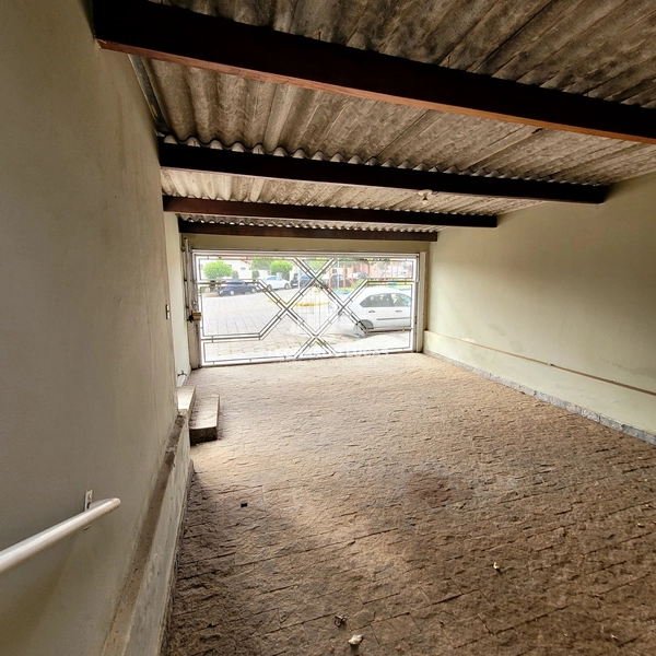 CASA COM 04 DORMITÓRIOS SENDO UMA SUÍTE À VENDA NO CENTRO DE GARÇA/SP.: 2ª foto da galeria de imagens do imóvel
