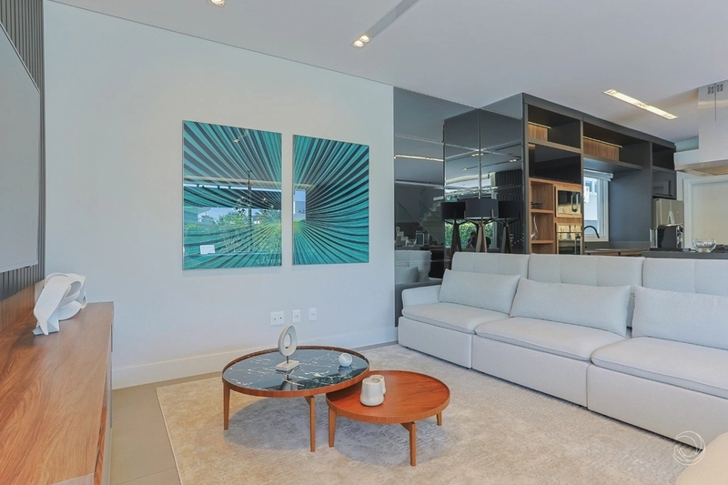 Casa alto padrão com 6 suítes em Jurerê Internacional: 5ª foto da galeria de imagens do imóvel