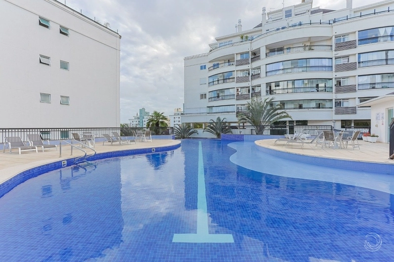 Apartamento em Coqueiros com 3 dormitórios e 2 vagas de garagem: 20ª foto da galeria de imagens do imóvel