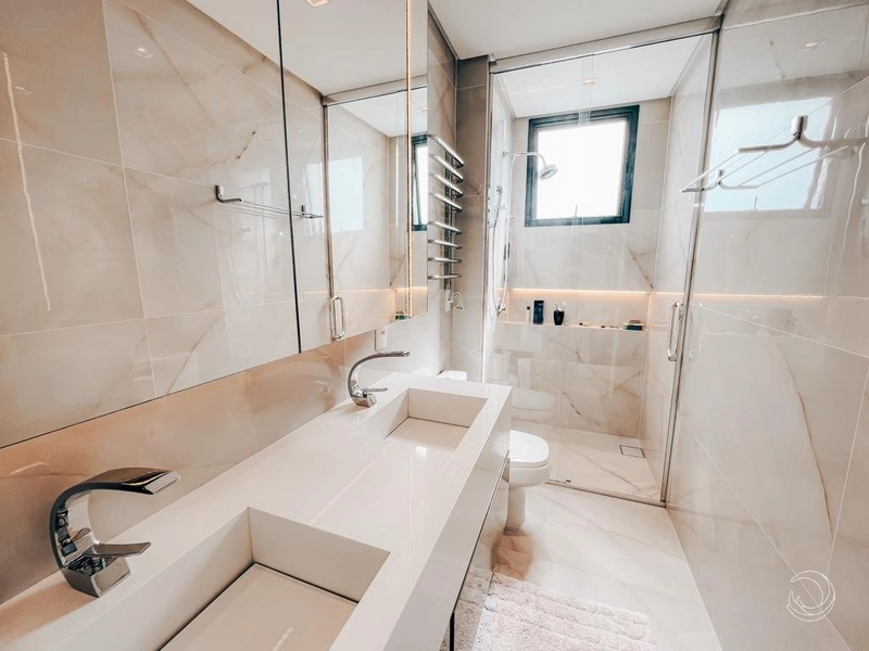 Apartamento alto padrão com 3 dormitórios na Agronômica: 8ª foto da galeria de imagens do imóvel
