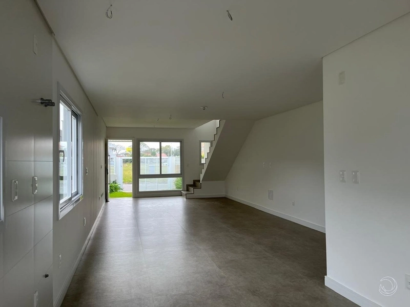 Casa com 3 suítes á venda na Lagoa da Conceição: 2ª foto da galeria de imagens do imóvel