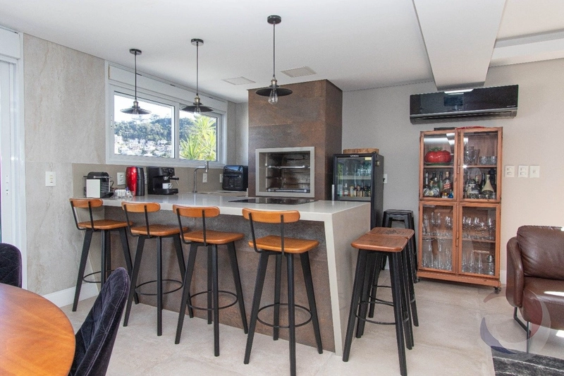 Duplex com 4 dormitórios à venda na Trindade: 10ª foto da galeria de imagens do imóvel
