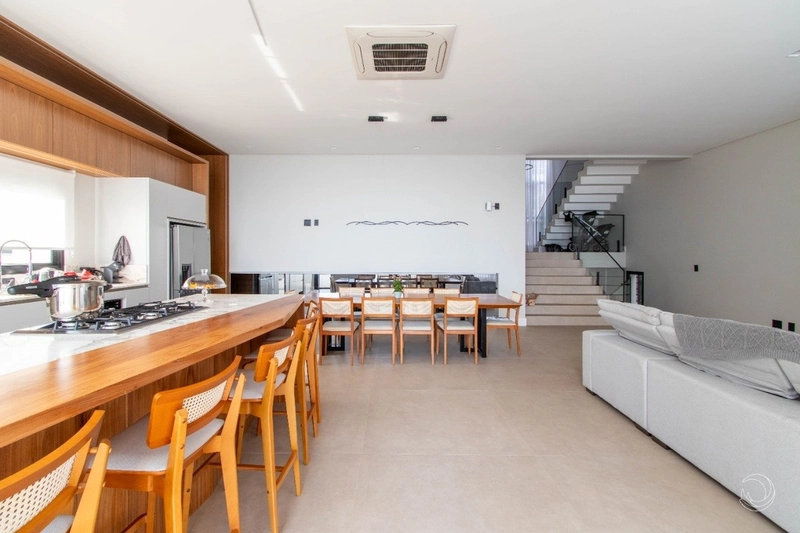 Casa alto padrão com 3 suítes á venda no João Paulo: 4ª foto da galeria de imagens do imóvel