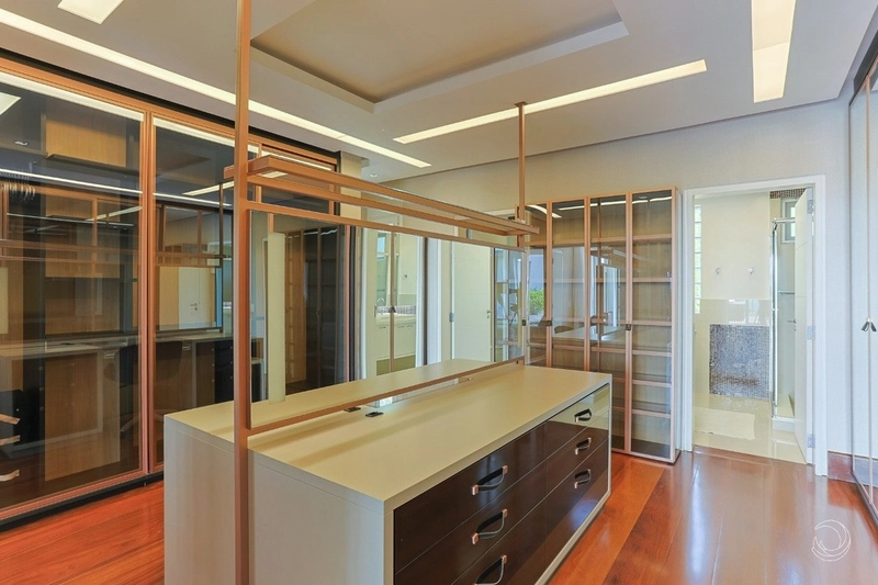 Casa de alto padrão com 4 suítes no Cacupé: 18ª foto da galeria de imagens do imóvel