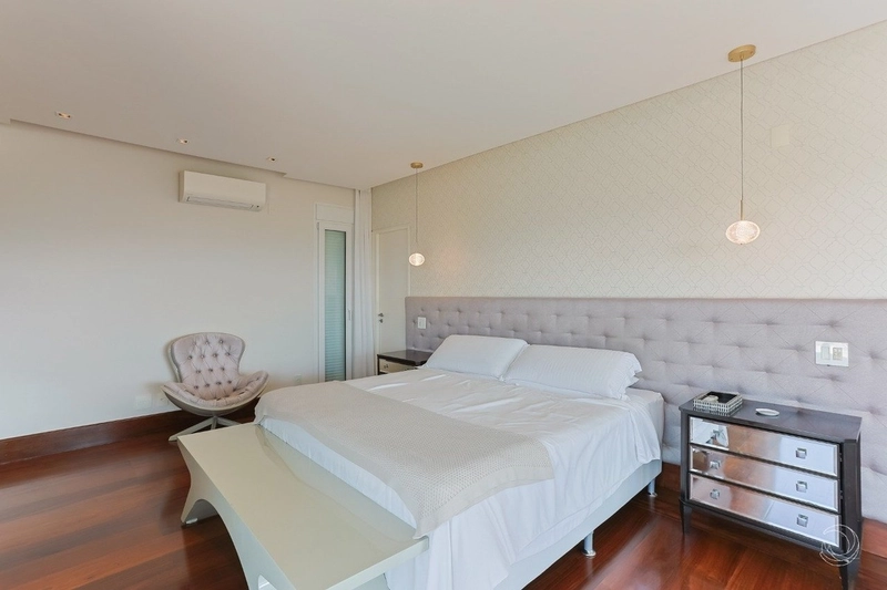 Casa de alto padrão com 4 suítes no Cacupé: 13ª foto da galeria de imagens do imóvel