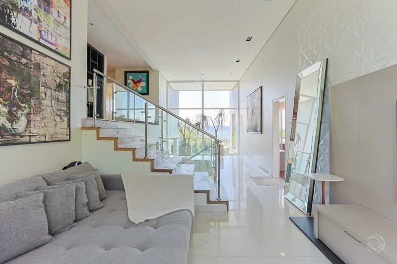 Casa de alto padrão com 4 suítes no Cacupé: 29ª foto da galeria de imagens do imóvel