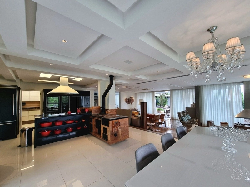 Casa de alto padrão com 4 suítes à venda no Cacupé: 5ª foto da galeria de imagens do imóvel