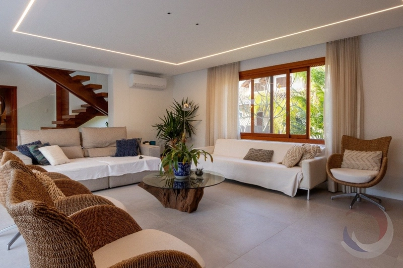 Casa de alto padrão com 4 suítes à venda no Rio Tavares: 5ª foto da galeria de imagens do imóvel