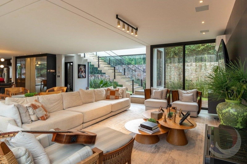Casa com 4 suítes à venda no Cacupé: 5ª foto da galeria de imagens do imóvel