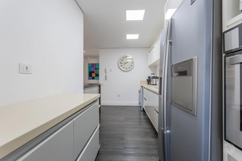 Apartamento na Agronômica com 2 suítes e 2 vagas de garagem: 9ª foto da galeria de imagens do imóvel