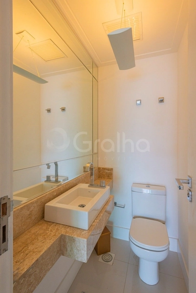 Apartamento com 2 suítes na Agronômica: 33ª foto da galeria de imagens do imóvel