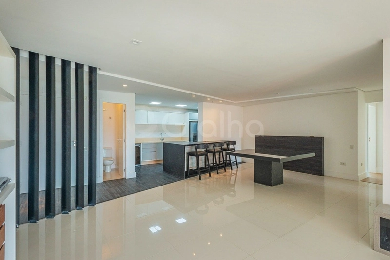 Apartamento com 2 suítes na Agronômica: 6ª foto da galeria de imagens do imóvel