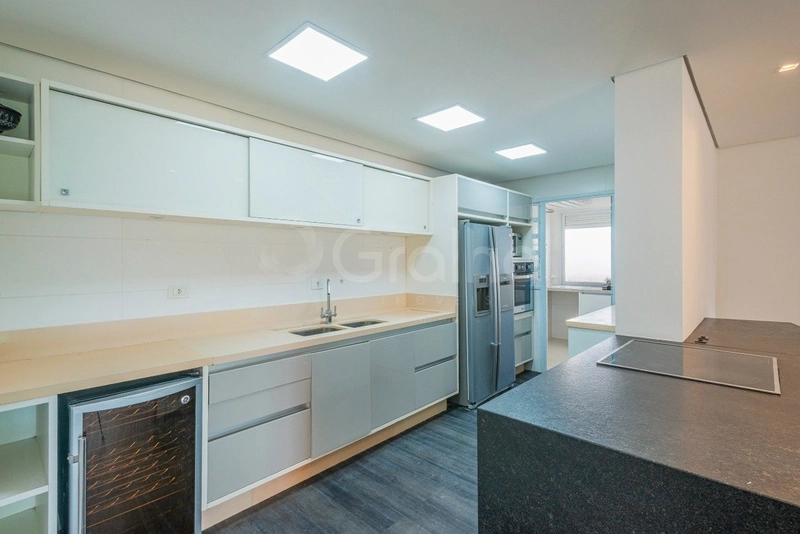 Apartamento com 2 suítes na Agronômica: 13ª foto da galeria de imagens do imóvel