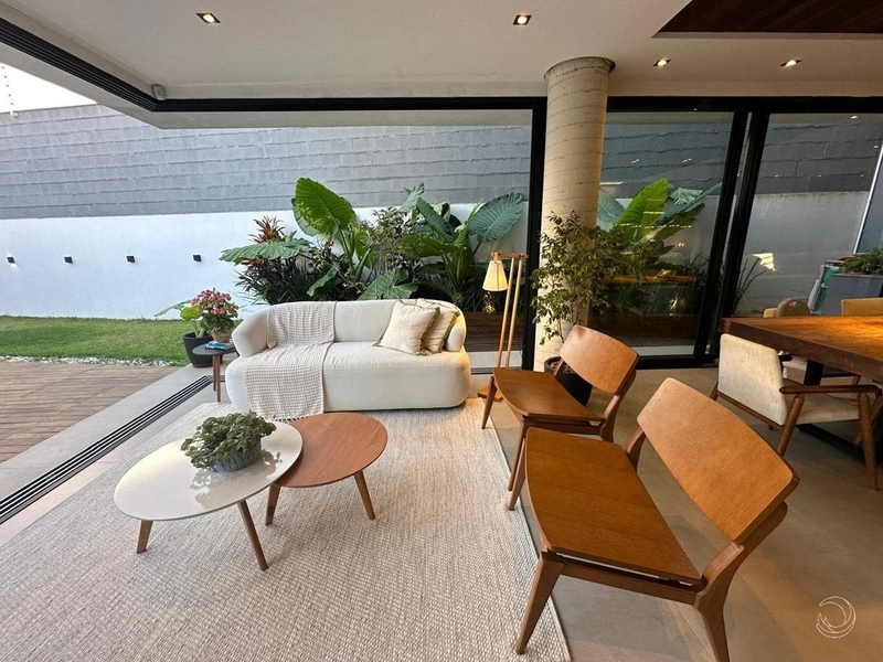 Casa de alto padrão com 3 suítes em Santo Antônio de Lisboa: 3ª foto da galeria de imagens do imóvel