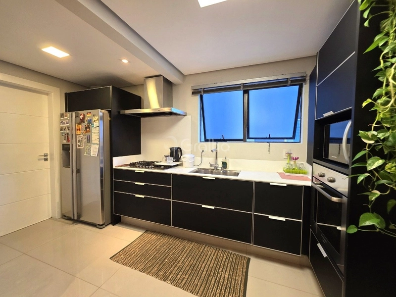 Apartamento á venda com 3 suítes no Centro de Florianópolis: 6ª foto da galeria de imagens do imóvel