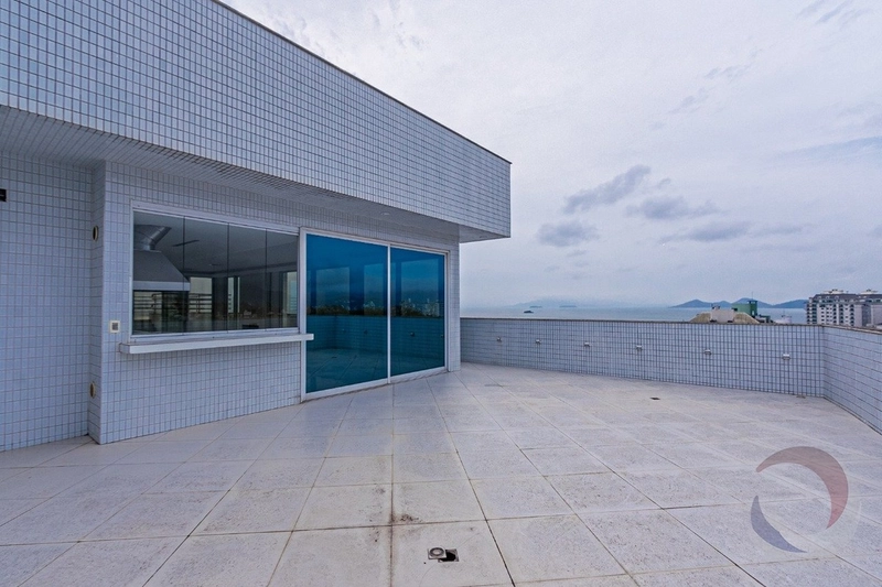 Cobertura com 4 suítes na Agronômica em Florianópolis: 11ª foto da galeria de imagens do imóvel