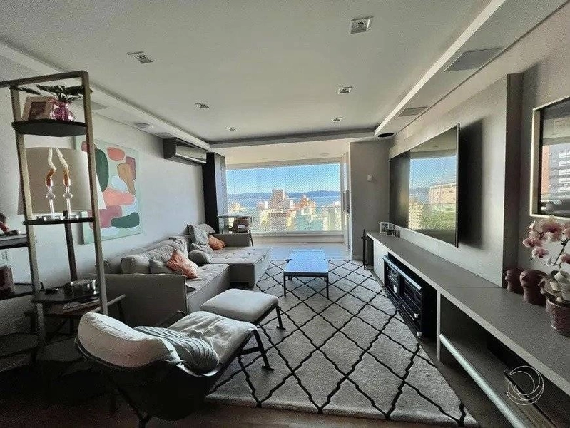 Apartamento com 3 dormitórios no Centro de Florianópolis: 3ª foto da galeria de imagens do imóvel