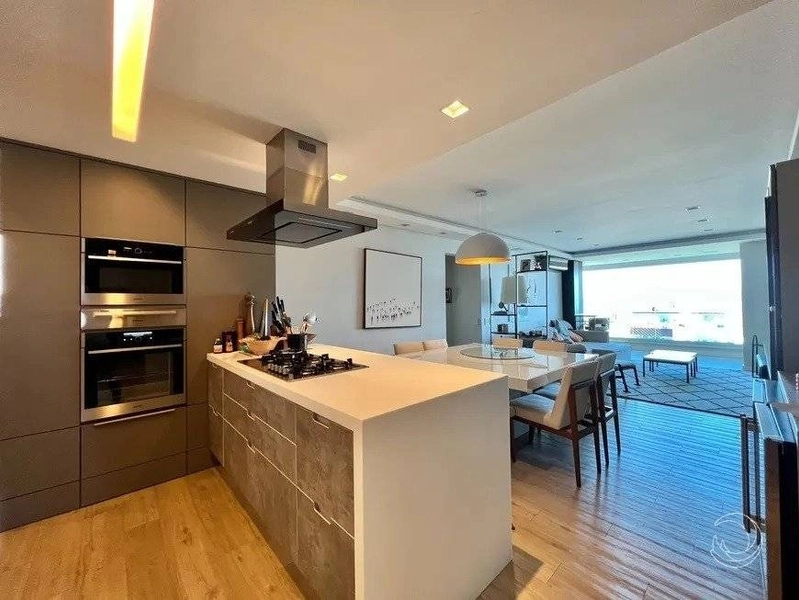 Apartamento com 3 dormitórios no Centro de Florianópolis: 10ª foto da galeria de imagens do imóvel