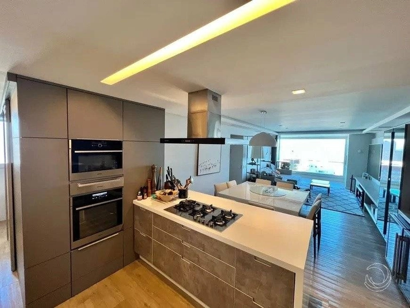 Apartamento com 3 dormitórios no Centro de Florianópolis: 8ª foto da galeria de imagens do imóvel