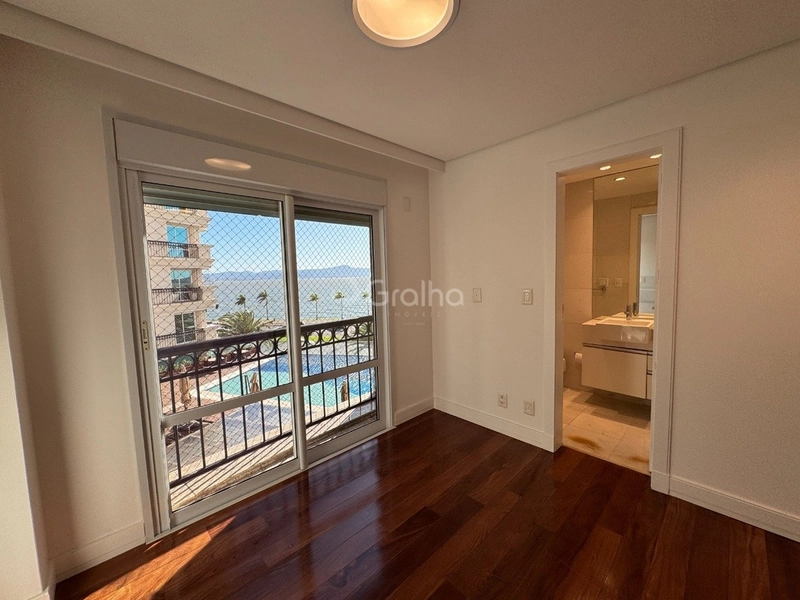 Apartamento alto padrão com 4 suítes na Beira Mar Norte, Florianópolis: 32ª foto da galeria de imagens do imóvel