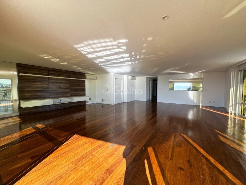 Apartamento alto padrão com 4 suítes na Beira Mar Norte, Florianópolis: 22ª foto da galeria de imagens do imóvel