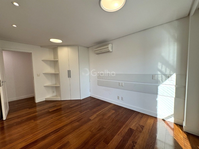 Apartamento alto padrão com 4 suítes na Beira Mar Norte, Florianópolis: 33ª foto da galeria de imagens do imóvel
