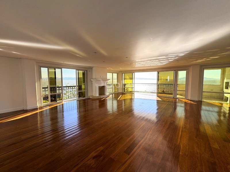 Apartamento alto padrão com 4 suítes na Beira Mar Norte, Florianópolis: 4ª foto da galeria de imagens do imóvel