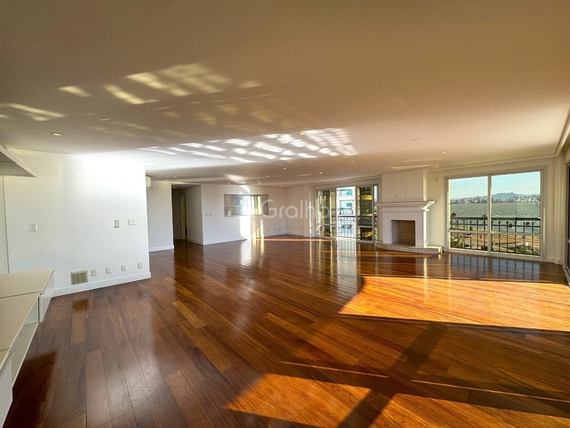 Apartamento alto padrão com 4 suítes na Beira Mar Norte, Florianópolis: 13ª foto da galeria de imagens do imóvel