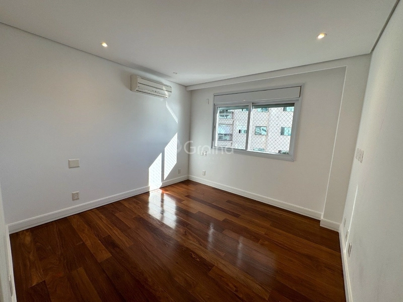 Apartamento alto padrão com 4 suítes na Beira Mar Norte, Florianópolis: 35ª foto da galeria de imagens do imóvel
