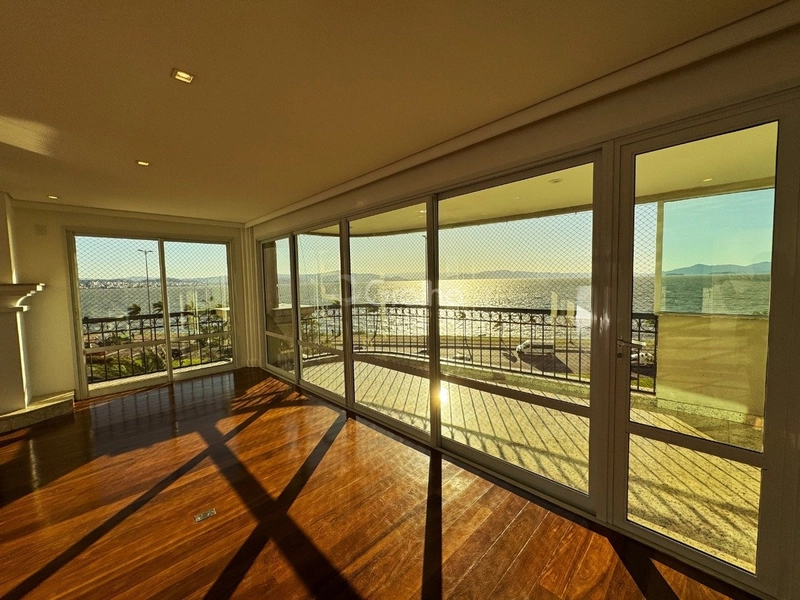 Apartamento alto padrão com 4 suítes na Beira Mar Norte, Florianópolis: 16ª foto da galeria de imagens do imóvel