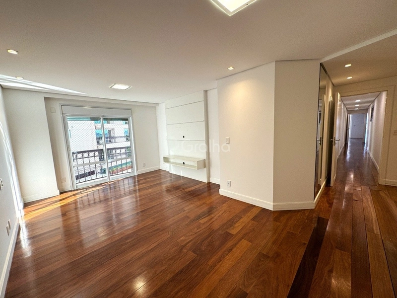 Apartamento alto padrão com 4 suítes na Beira Mar Norte, Florianópolis: 41ª foto da galeria de imagens do imóvel