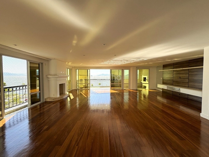 Apartamento alto padrão com 4 suítes na Beira Mar Norte, Florianópolis: 17ª foto da galeria de imagens do imóvel