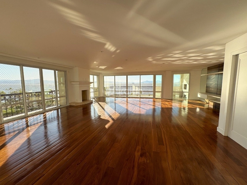 Apartamento alto padrão com 4 suítes na Beira Mar Norte, Florianópolis: 3ª foto da galeria de imagens do imóvel