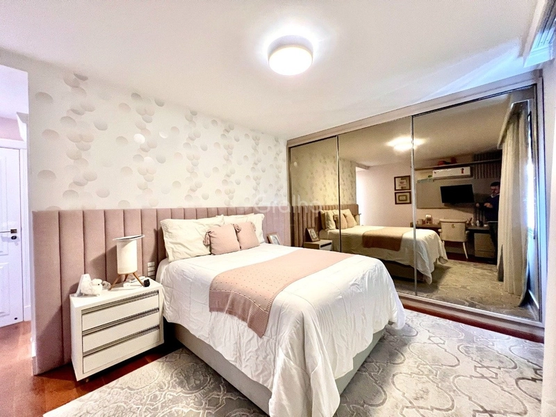 Apartamento alto padrão com 4 dormitórios no Centro de Florianópolis: 27ª foto da galeria de imagens do imóvel