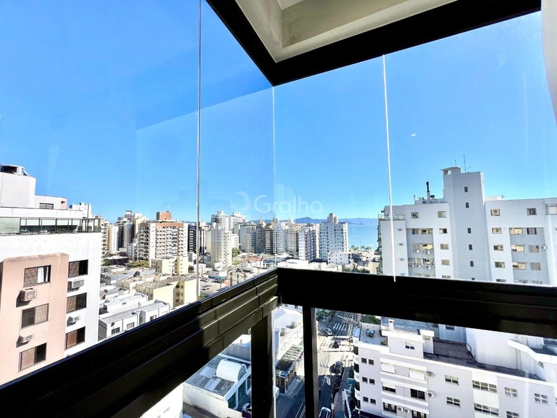 Apartamento alto padrão com 4 dormitórios no Centro de Florianópolis: 13ª foto da galeria de imagens do imóvel