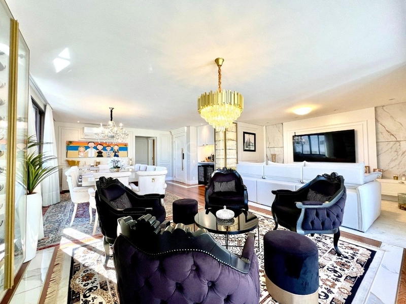 Apartamento alto padrão com 4 dormitórios no Centro de Florianópolis: 11ª foto da galeria de imagens do imóvel