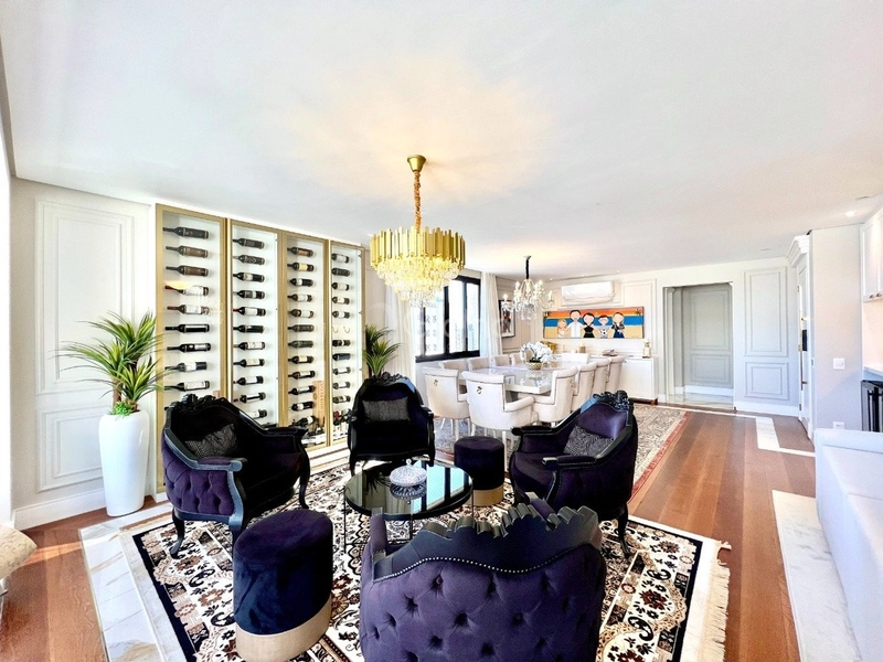 Apartamento alto padrão com 4 dormitórios no Centro de Florianópolis: 6ª foto da galeria de imagens do imóvel