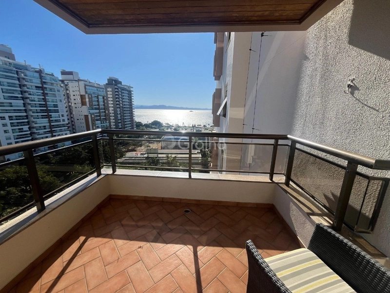 Apartamento com 3 dormitórios na Agronômica em Florianópolis: 1ª foto da galeria de imagens do imóvel