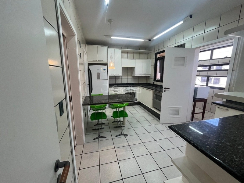 Apartamento com 3 dormitórios na Agronômica em Florianópolis: 10ª foto da galeria de imagens do imóvel
