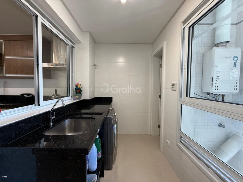 Apartamento com 3 suítes no Estreito em Florianópolis: 13ª foto da galeria de imagens do imóvel