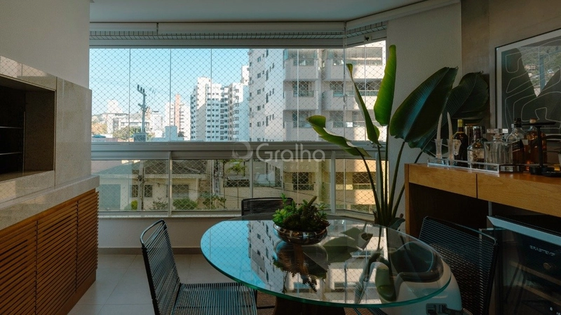 Apartamento com 2 suítes na Agronômica em Florianópolis: 5ª foto da galeria de imagens do imóvel