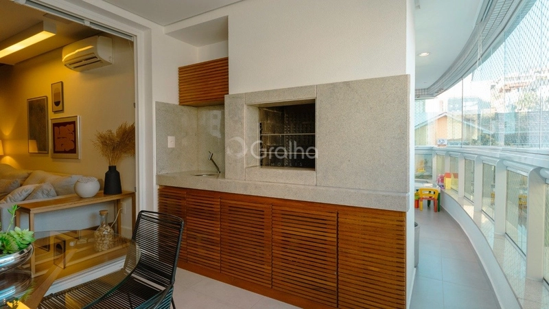 Apartamento com 2 suítes na Agronômica em Florianópolis: 6ª foto da galeria de imagens do imóvel