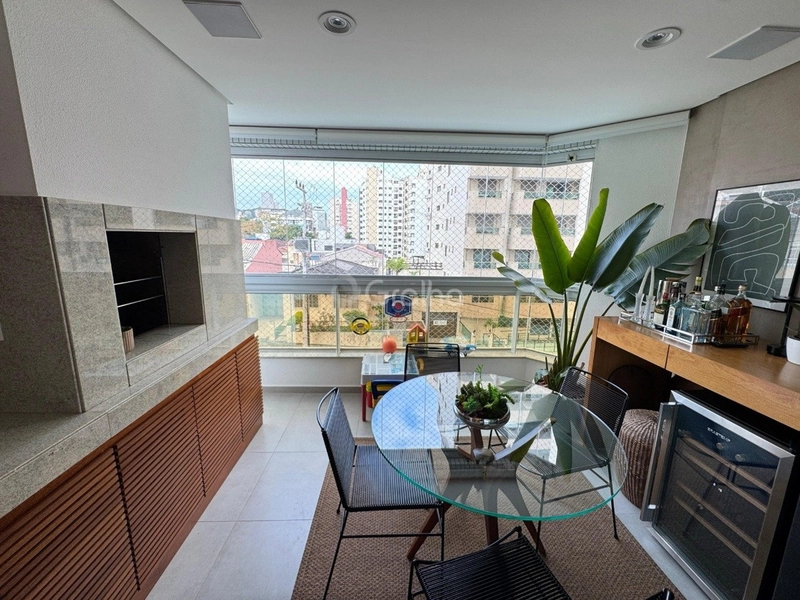 Apartamento com 2 suítes na Agronômica em Florianópolis: 7ª foto da galeria de imagens do imóvel