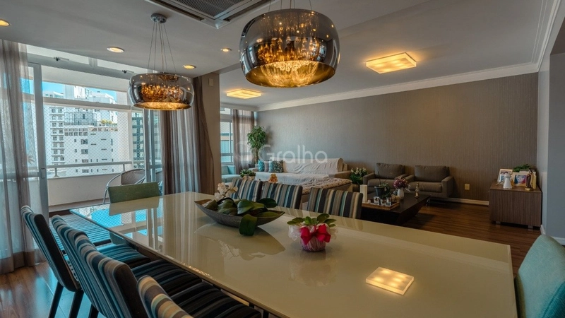 Apartamento com 4 dormitórios no Centro de Florianópolis: 7ª foto da galeria de imagens do imóvel