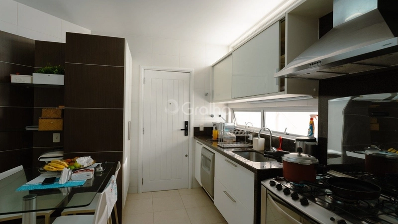 Apartamento com 4 dormitórios no Centro de Florianópolis: 10ª foto da galeria de imagens do imóvel